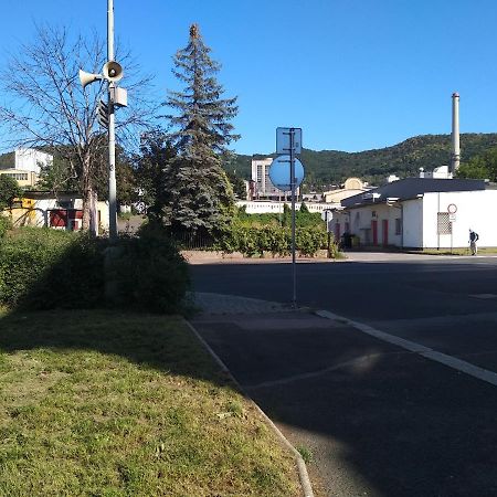 Lucka Apartment Usti nad Labem Luaran gambar