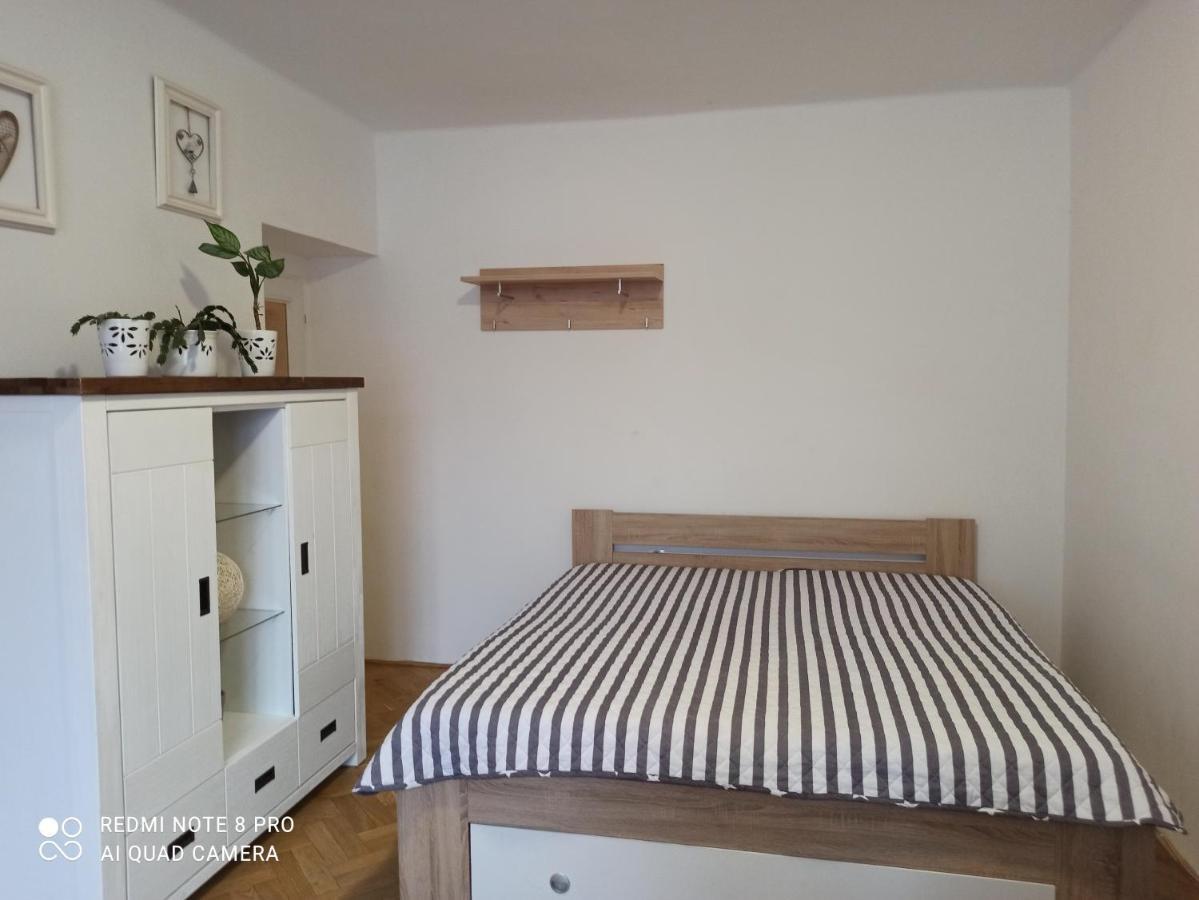 Lucka Apartment Usti nad Labem Luaran gambar